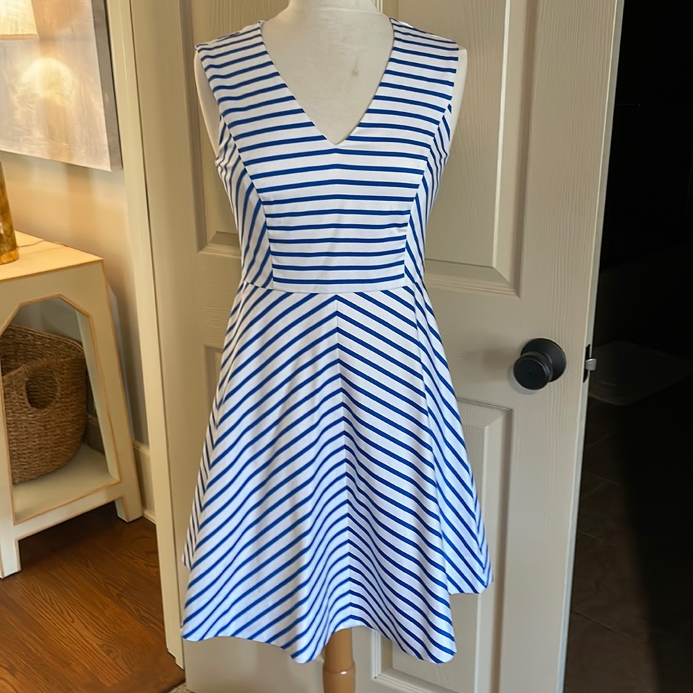 NWT Draper James Sailor Stripe Love Circle Dress fit n flare size 2 nautical